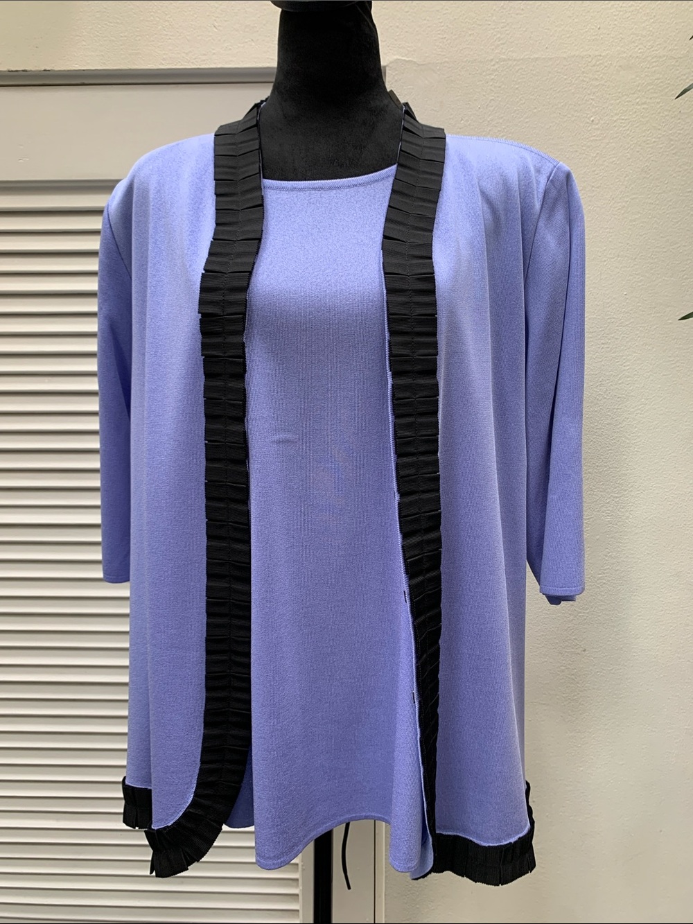 Misook Lavender knit cardigan and matching shell top Set (2pc) NEW !!